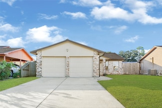 1803 Flamingo Dr, League City, TX 77573