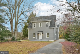 998 E Butler Ave, Vineland, NJ 08361