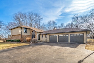 19441 W Tahoe Dr, Mundelein, IL 60060