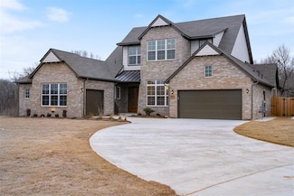 4001 Yellowstone Dr, Norman, OK 73071
