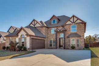 1522 Spring Hill Dr, Cedar Hill, TX 75104