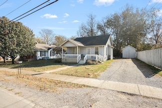 464 Whitthorne St, Shelbyville, TN 37160