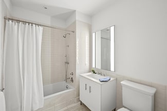 100 Barclay St Unit 15-H, New York, NY 10007