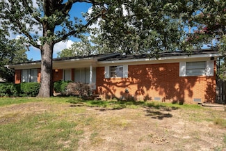 5104 N Cedar St, North Little Rock, AR 72116