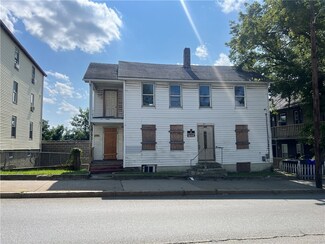 726 Lonsdale Ave, Central Falls, RI 02863
