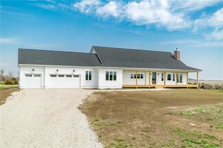 2383 250th St, Winterset, IA 50273