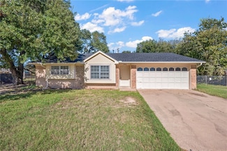 2801 Burr Oaks Cir, Bryan, TX 77802