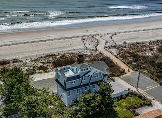 33 E Sumner Ave, Strathmere, NJ 08248