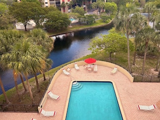 2304 S Cypress Bend Dr Unit 515, Pompano Beach, FL 33069