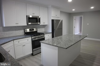 6064 Ridge Ave, Philadelphia, PA 19128