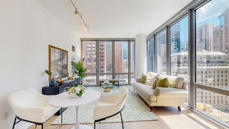 310 W 52nd St Unit 17A, New York, NY 10019