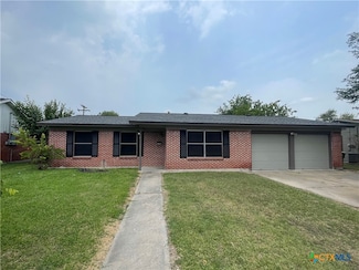 4705 Dahlia Ln, Victoria, TX 77904