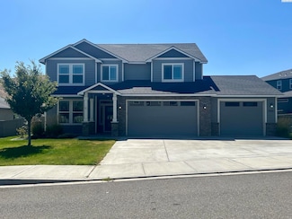 900 Cayuse Dr, Richland, WA 99352