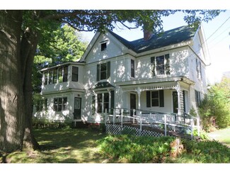 63 Pleasant St, Barton, VT 05822