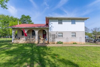 208 Forrest Ave, Clifton, TN 38425