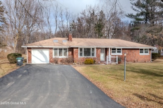 15 N Colonial Heights, Troy, NY 12180