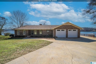 70 Camelot Ln, Talladega, AL 35160