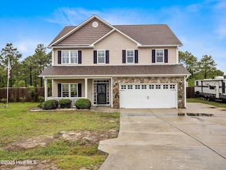 535 Aberdineshire Ct, Hubert, NC 28539