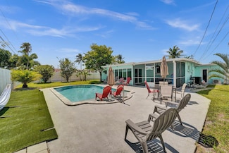 571 SE 14th St, Pompano Beach, FL 33060