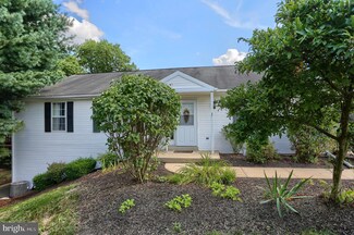 6232 N Highlands Cir, Harrisburg, PA 17111