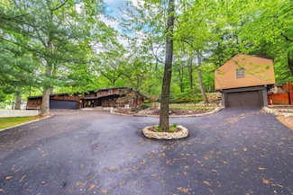 203 Stanhope Rd, Sparta, NJ 07871