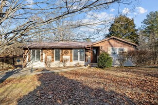 10168 New Hope Rd, Bon Aqua, TN 37025