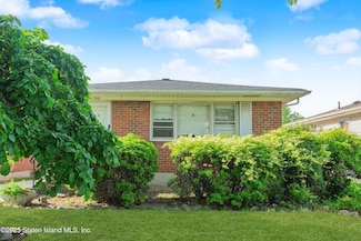 960 Rensselaer Ave, Staten Island, NY 10309
