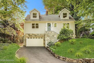 48 Valleywood Rd, Cos Cob, CT 06807