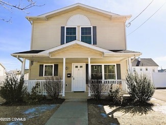 228 E 10th St, Berwick, PA 18603