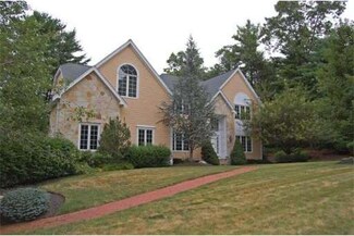 48 Coppermine Rd, Topsfield, MA 01983