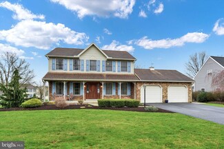 212 Clover Ln, Palmyra, PA 17078
