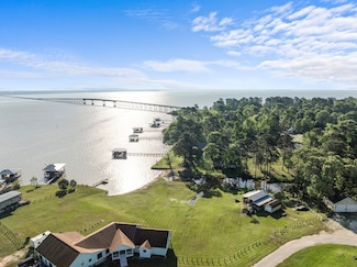 500 Lagoon Dr, Point Blank, TX 77364