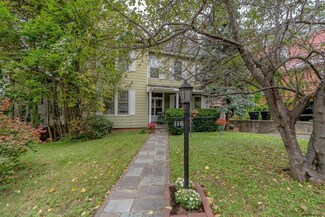 116 Oakwood Ave, Troy, NY 12180