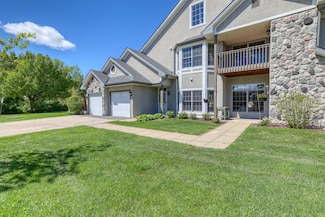 N30W23035 Pineview Cir Unit 6, Pewaukee, WI 53072