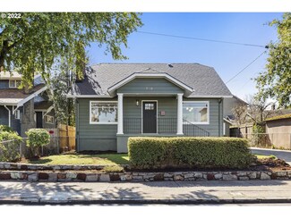 720 N Holland St, Portland, OR 97217