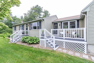 7 1/2 Olesen Rd, Derry, NH 03038