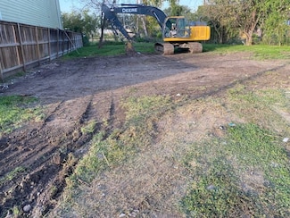 227 E 38th St, Houston, TX 77018