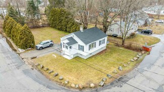 40 Summer St, Farmington, NH 03835