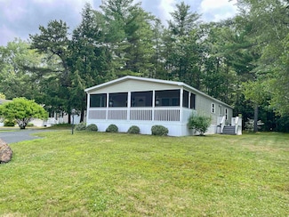 42 Temple Dr, Rochester, NH 03868