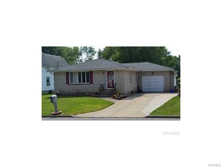 698 Borden Rd, Buffalo, NY 14227