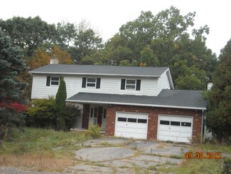 11 Vista Dr, Tunkhannock, PA 18657