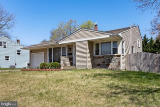 1608 S Bowling Green Dr, Cherry Hill, NJ 08003