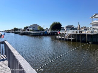 867 Beach Haven Blvd W, Beach Haven West, NJ 08050