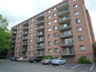 500 Salem St Unit 805, Medford, MA 02155