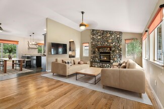 19405 Indian Summer Rd, Bend, OR 97702