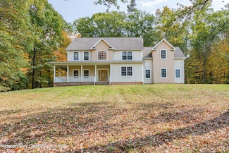 769 Orchard Dr, Wallkill, NY 12589