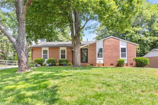 2901 New Garden Rd E, Greensboro, NC 27455