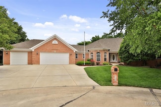 1100 Dingledine Manor Ct, Saint Charles, MO 63304
