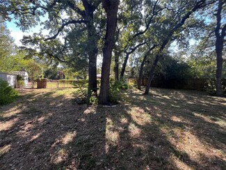 4909 Barbara Rd, River Oaks, TX 76114