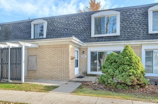 29780 City Center Dr Unit 3, Warren, MI 48093